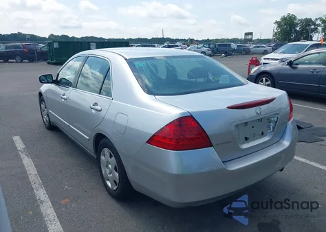 2006 Honda Accord 2.4 Lx из США, поврежденный, VIN 1HGCM56476A137093